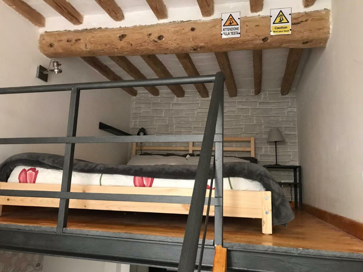 Il nido - Cozy studio apartment in Santa Croce Florencia Exterior foto