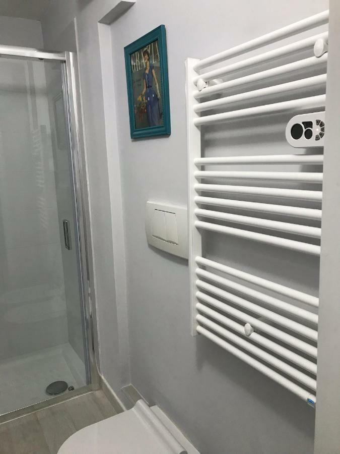 Il nido - Cozy studio apartment in Santa Croce Florencia Exterior foto